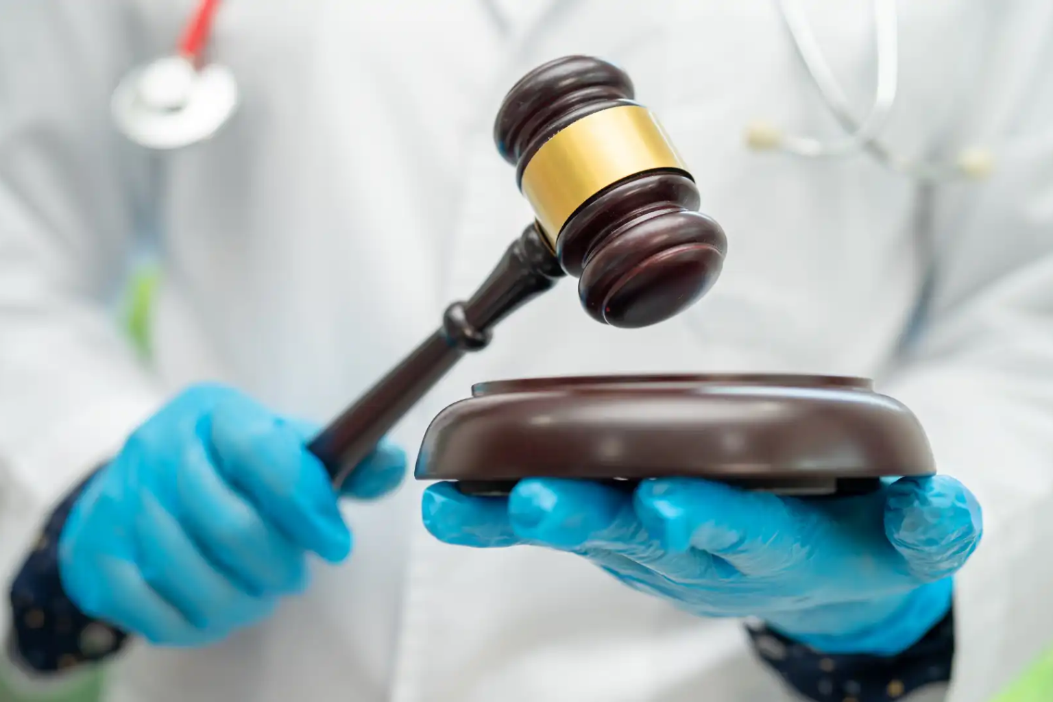 medical litigation experts